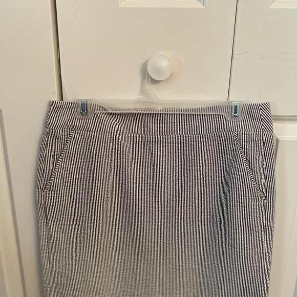 Woman’s summer skirt by Will Smith size 6 in very good condition. - Picture 1 of 8